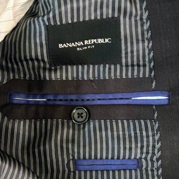 Banana Republic Tailored Slim Charcoal Italian Wool Suit (38S Jacket 32x30 Pant) - Picture 9 of 13